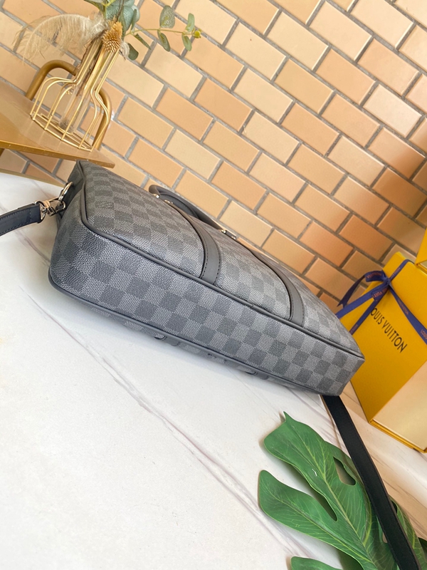 ルイヴィトンバッグ内部構造